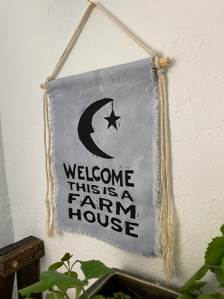 Farmhouse Welcome Sign